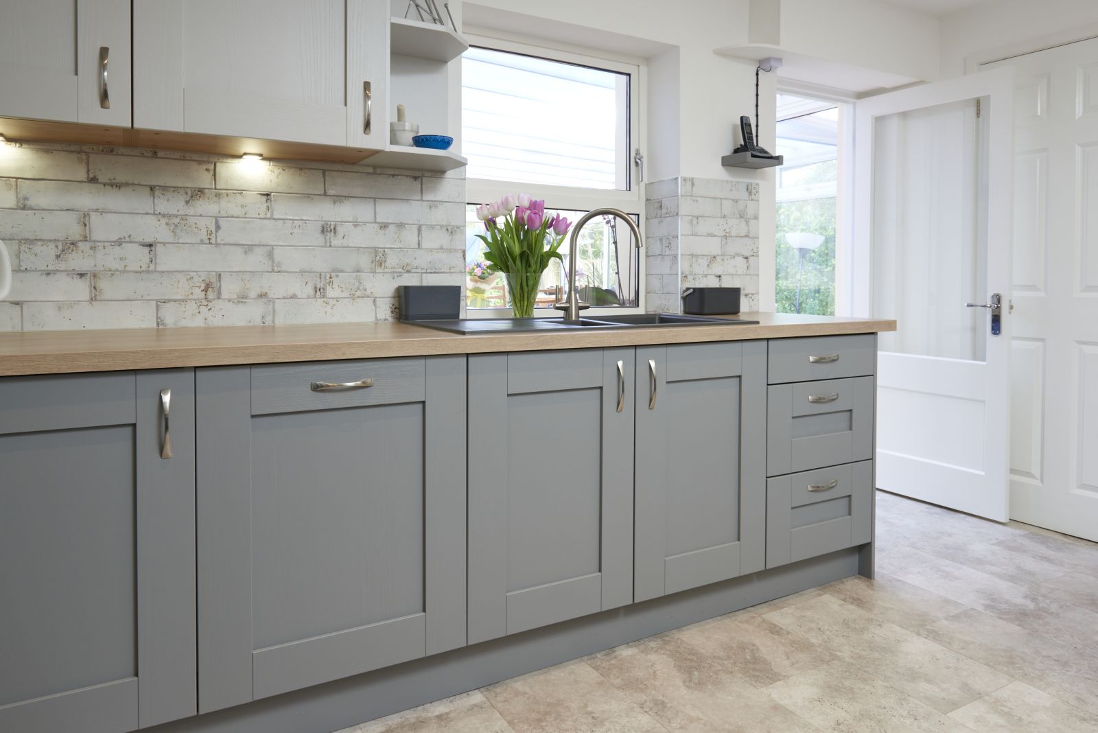 Traditional Shaker Kitchen designed and installed in Lymington, Hampshire Traditional Shaker Kitchen designed and installed in Lymington, Hampshire