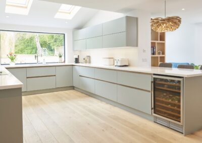 28 Saxon Hurst modern handleless kitchen 1