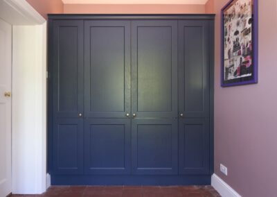 Oxford Blue Painted Utility 6