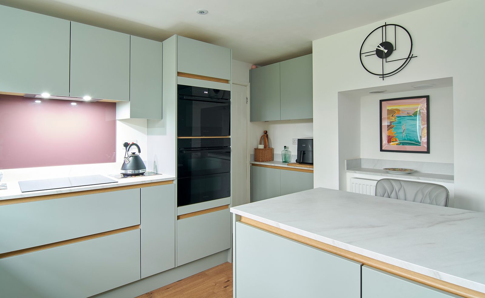 Green Lane Light and Bright Handleless Kitchen designed and installed in Wimborne, Dorset Green Lane Light and Bright Handleless Kitchen designed and installed in Wimborne, Dorset