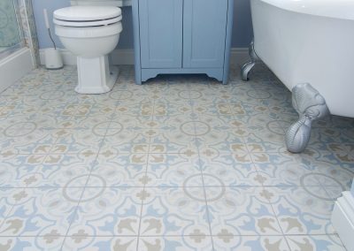 Cosy Cottage Bathroom (9)